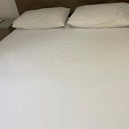Comfy In Blloku Zone 1 Апартаменты Тирана