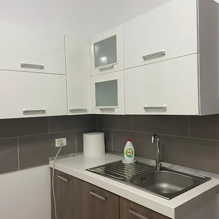 Comfy In Blloku Zone 1 Tirana