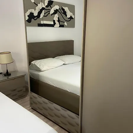 Comfy In Blloku Zone 1 Apartment